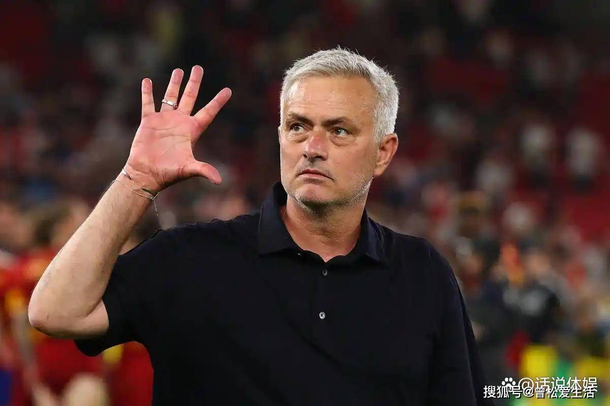 如果加拉塔, 国脚埃汗上 如果加拉塔, 国脚埃汗上